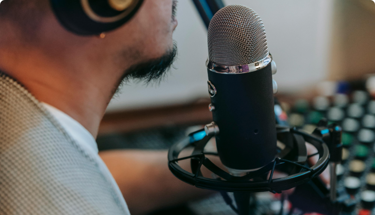 WRD_380x220_Ivy Grey with Marlene Gebauer and Greg Lambert Geek in Review Podcast January 24, 2019_01-1