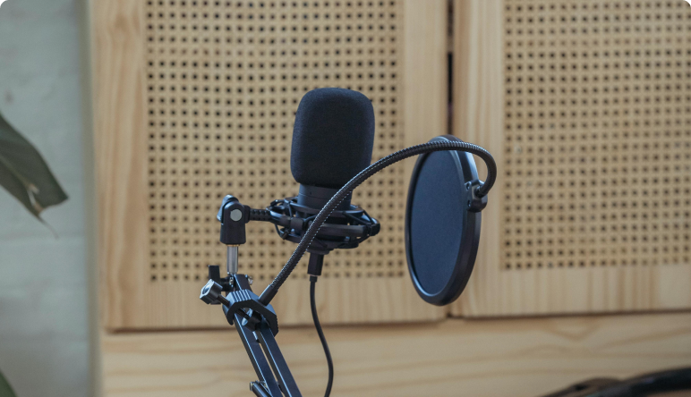 WRD_380x220_Ivy Grey with Nicole Giantonio LeftFoot_ Fresh Conversations of the Business of Law Podcast July 24, 2018_01-2